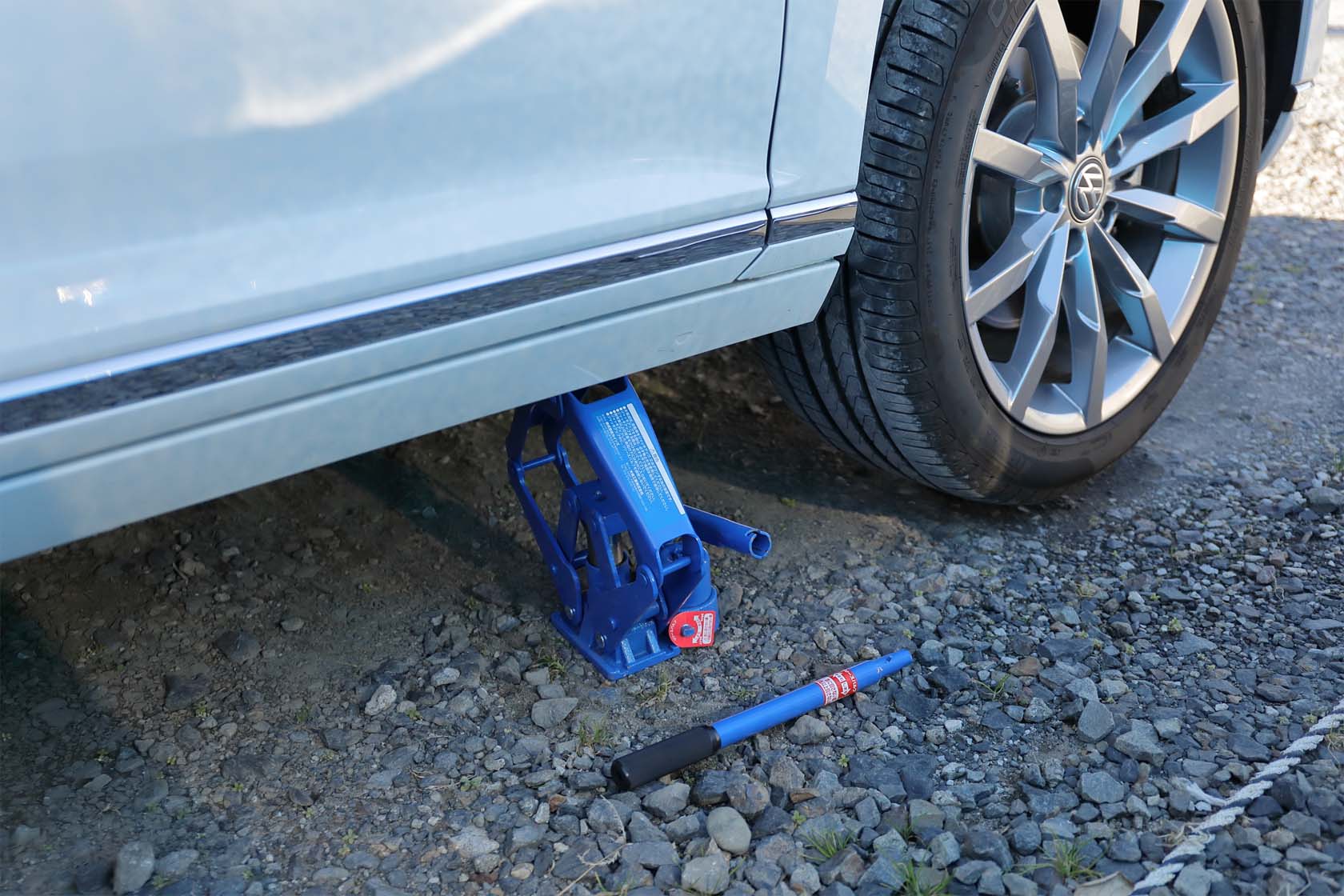 パサートヴァリアントb8 スタッドレスタイヤに交換 外で遊ぼう